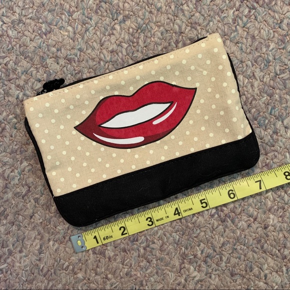 Tan & Black with Lips Print Makeup Bag - Picture 3 of 3